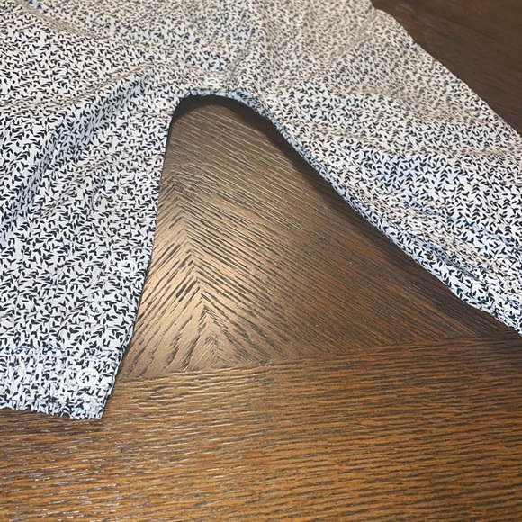 Something Navy Black White Floral Jumpsuit NWOT Girls Size 18 Months - Picture 5 of 6